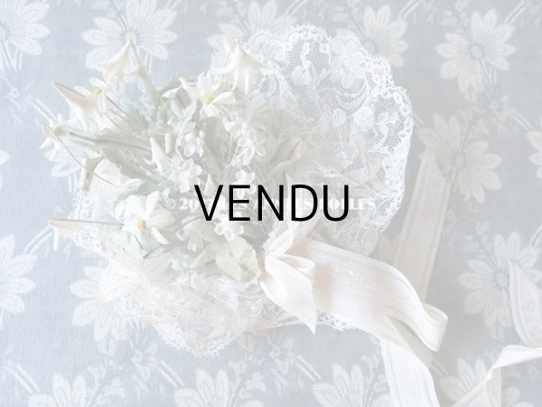 画像4: 19世紀末 アンティーク 花嫁のブーケ　花模様のレース＆シルク製ジャガード織リボン　ウェディングブーケ (4)