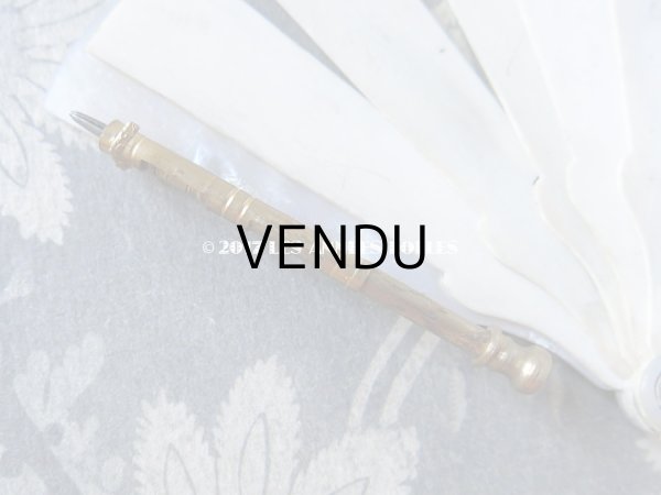 画像4: 19世紀初頭  舞踏会の手帳 ペンシル付 マザーオブパール製 ファン型 CARNET DE BAL カルネ・ド・バル (4)