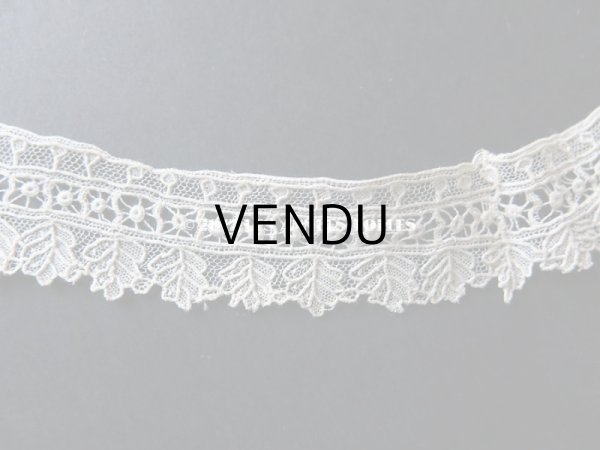 画像4: 19世紀末 アンティーク ポワンドガーズ 少女の付け襟ニードルレース  『ポワン・ド・ガーズ』　 (4)