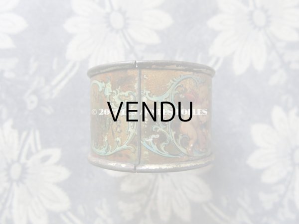 画像4: 19世紀末 アンティーク  天使のナプキンリング メタル製 ルーブル百貨店 - AU LOUVRE PARIS - (4)
