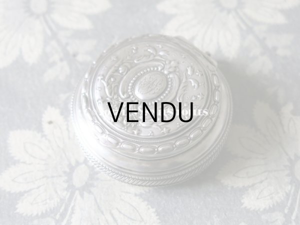 画像4: 1900年代 アンティーク シルバー製 パウダーケース モノグラム (4)