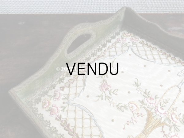 画像4: 19世紀末 アンティーク リボン刺繍 リボンワークのトレイ　花かごとリボンのガーランド  (4)