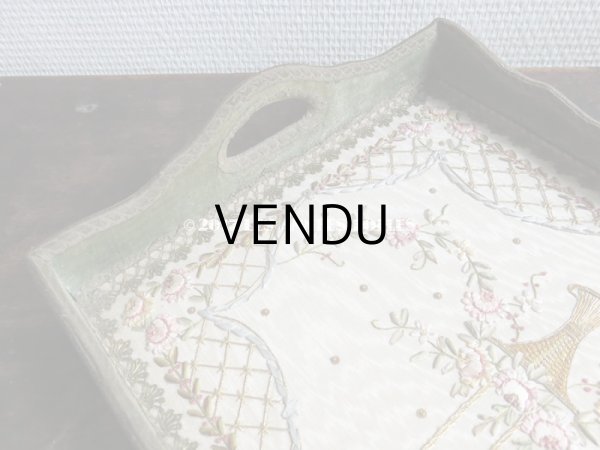 画像5: 19世紀末 アンティーク リボン刺繍 リボンワークのトレイ　花かごとリボンのガーランド  (5)