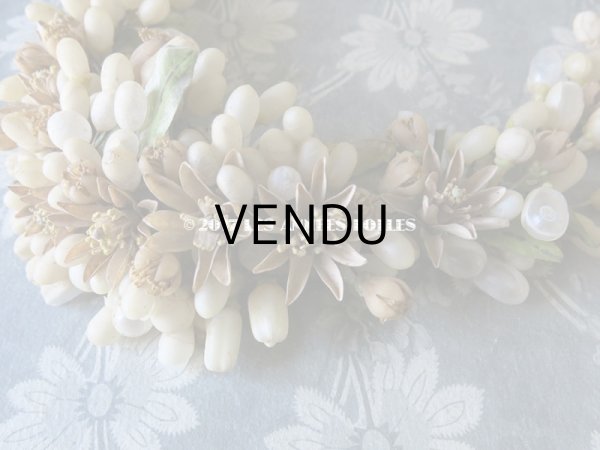 画像10: 19世紀 アンティーク 吹き硝子製 ワックスフラワーのヘッドリース & ブローチ2点 ウェディング 結婚式 ティアラ (10)