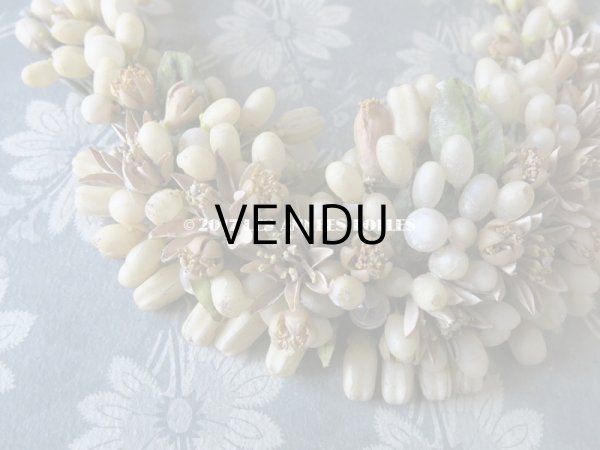 画像8: 19世紀 アンティーク 吹き硝子製 ワックスフラワーのヘッドリース & ブローチ2点 ウェディング 結婚式 ティアラ (8)