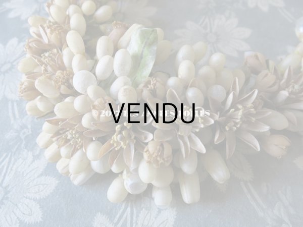 画像9: 19世紀 アンティーク 吹き硝子製 ワックスフラワーのヘッドリース & ブローチ2点 ウェディング 結婚式 ティアラ (9)