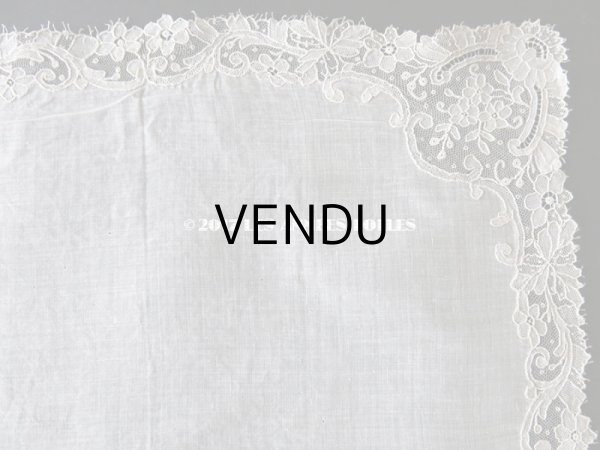 画像4: 19世紀末 アンティーク 結婚式のハンカチ ポワンドガーズのレース モノグラム 【Y.J】  『ポワン・ド・ガーズ』 (4)