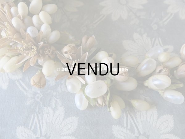 画像11: 19世紀 アンティーク 吹き硝子製 ワックスフラワーのヘッドリース & ブローチ2点 ウェディング 結婚式 ティアラ (11)