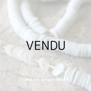 画像: 1900年代 アンティーク ゼラチン製 極小2.5mm スパンコール ミルキーブルー オーロラ加工