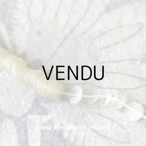 画像: 1900年代 アンティーク ゼラチン製 極小2.5mm スパンコール カーキ色