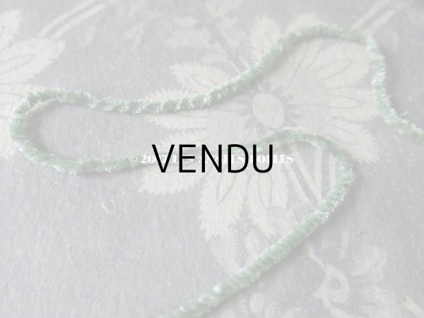 画像3: 1920年代 アンティーク  刺繍用 シルクベルベットの紐  シルク製シェニール グリーン 20m シュニーユ糸 (3)