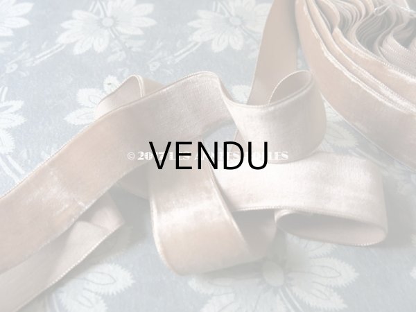 画像5: 19世紀末 アンティーク シルク製 ベルベットのリボン シナモン 7.6m　幅27mm (5)