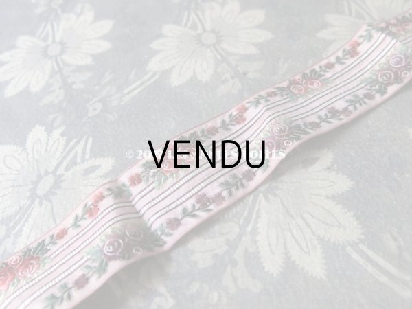 画像2: 19世紀 アンティーク シルク製  ジャガード織 リボン 薔薇模様 0.95m (2)