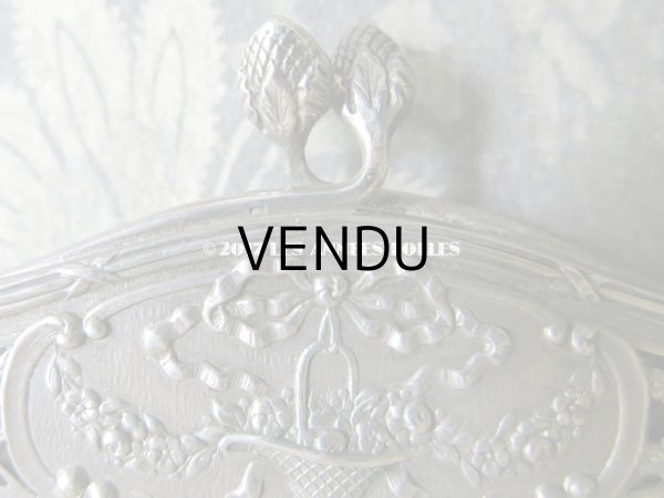画像4: 1900年代 アンティーク シルバー製 メタルメッシュのバッグ 花かご＆薔薇とリボンのガーランド  コインケース付 (4)