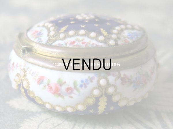 画像13: 19世紀 アンティーク  パールの飾り付 ピルケース 青紫のエナメル＆花のガーランド (13)