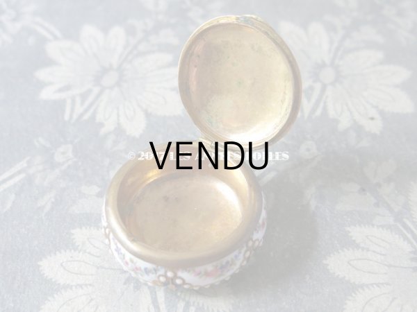 画像5: 19世紀 アンティーク  パールの飾り付 ピルケース 青紫のエナメル＆花のガーランド (5)