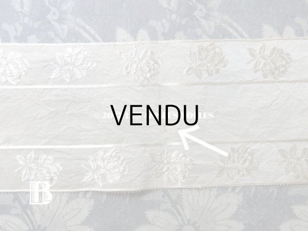 画像9: 19世紀末 アンティーク シルク製リボン 薔薇模様 オフホワイト  (9)