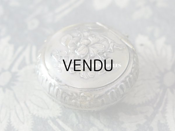 画像3: アンティーク パウダーケース 菫  (3)