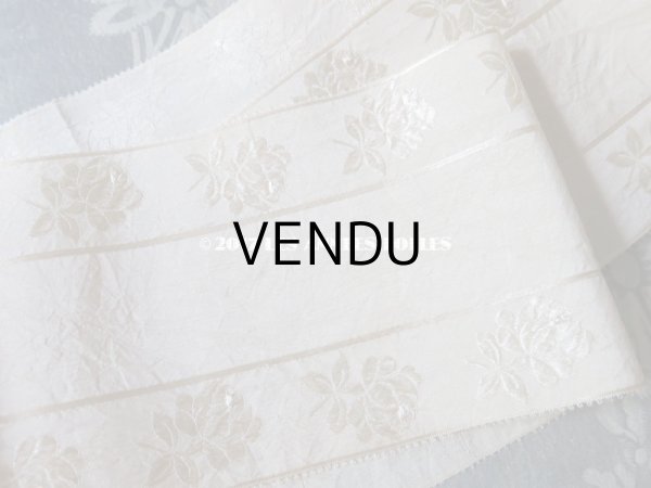 画像4: 19世紀末 アンティーク シルク製リボン 薔薇模様 オフホワイト  (4)