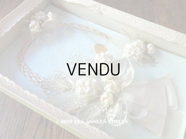画像1: 未使用 1920年代 箱入り アンティーク 薔薇のワックスフラワーのヘッドリース  ウェディング 結婚式 ティアラ (1)