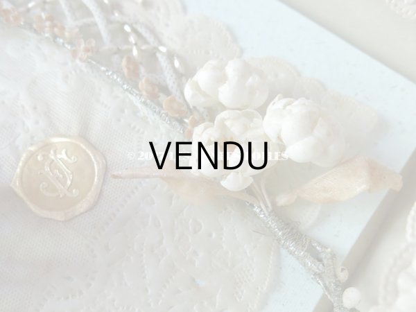 画像6: 未使用 1920年代 箱入り アンティーク 薔薇のワックスフラワーのヘッドリース & ブローチ2点のセット ウェディング 結婚式 ティアラ 20 (6)