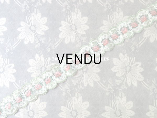 画像3: 19世紀 アンティーク シルク製 スカラップリボン 薔薇の刺繍入り 0.6m  (3)