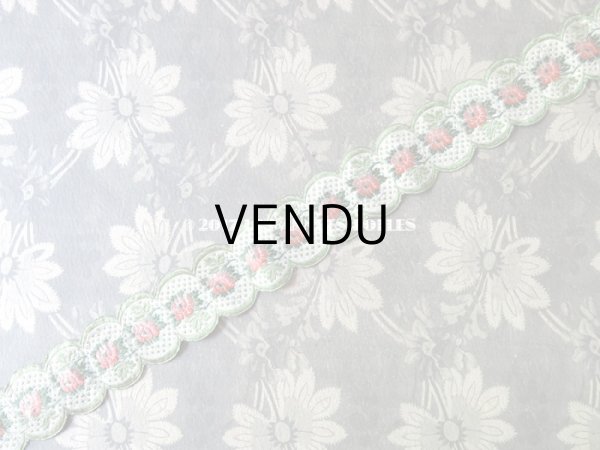 画像3: 19世紀 アンティーク シルク製 スカラップリボン 薔薇の刺繍入り 0.6m  (3)
