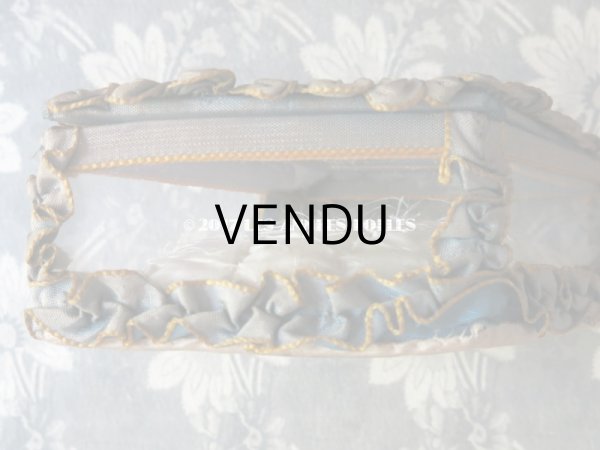 画像9: アンティーク ジュエリーボックス リボンワーク ライトグレーのクッション (9)