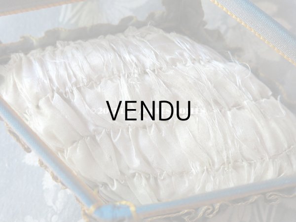 画像6: アンティーク ジュエリーボックス リボンワーク ライトグレーのクッション (6)