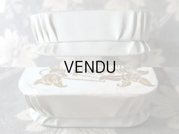 画像7: 1920年代 アンティーク ドラジェのお菓子箱 バテム BAPTEME 薔薇の花かごとリボンのガーランド (7)