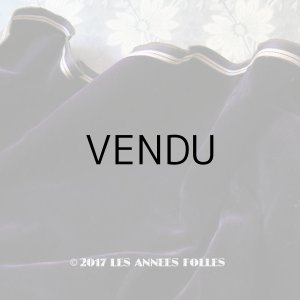 画像: 19世紀末 アンティーク ファブリック シルク製ベルベット 深紫　110×４7cm