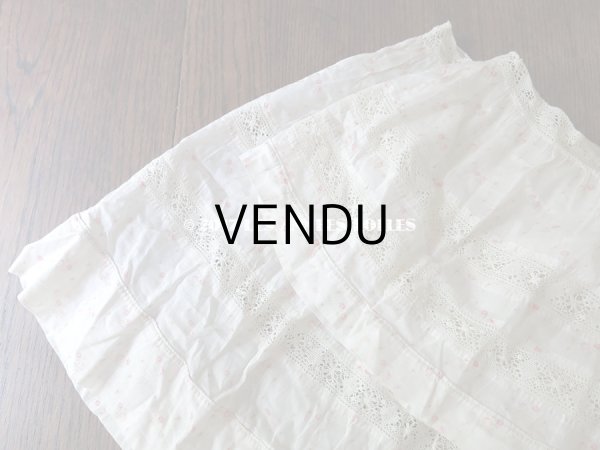 画像9: 1900年代 アンティーク  ドレスの裾 ピンク色の小さな薔薇模様  (9)