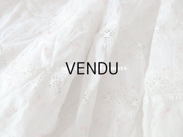 画像4: 1900年代 アンティーク  ドレスの裾 ピンク色の小さな薔薇模様  (4)