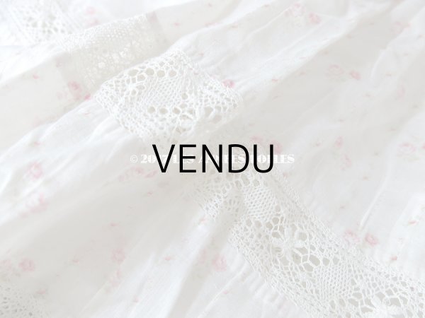 画像6: 1900年代 アンティーク  ドレスの裾 ピンク色の小さな薔薇模様  (6)