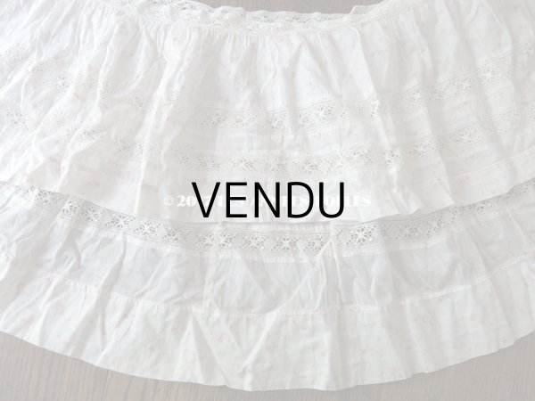 画像8: 1900年代 アンティーク  ドレスの裾 ピンク色の小さな薔薇模様  (8)