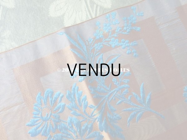 画像3: 19世紀 アンティーク シルク製 リボン ジャガード織 ブルーの花模様 1.25m  (3)