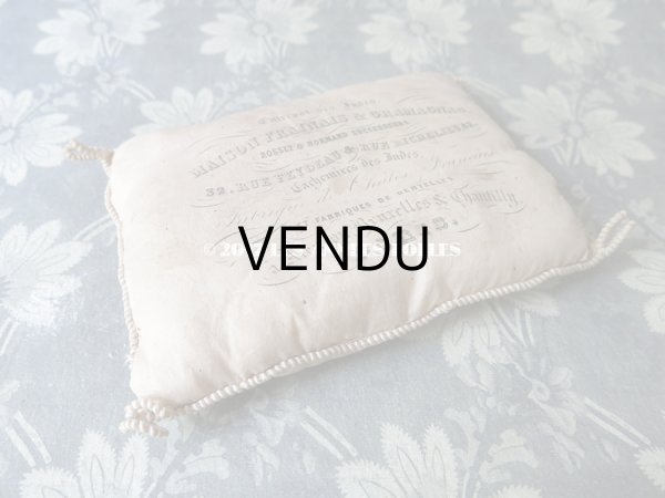 画像4: 19世紀末 アンティーク  シルク製 クッション カシミア＆レース店 MAISON FRANCAIS & CRAMACNAC (4)