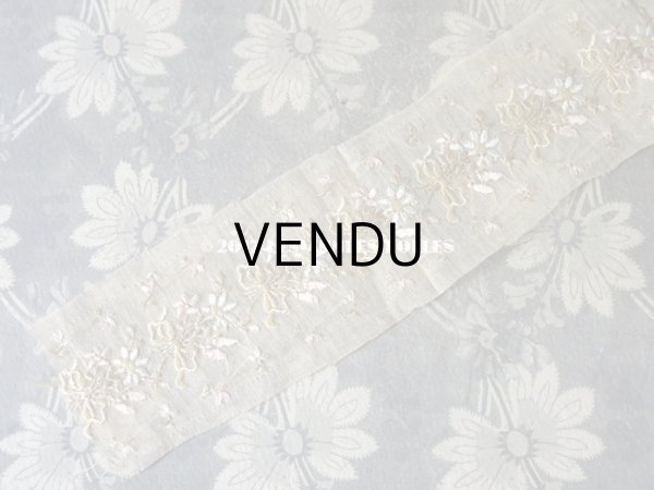 画像4: 1900年代 アンティーク シルク製 パステルカラーの花束の刺繍入りリボン　49cm (4)