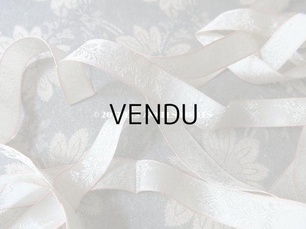 画像3: 1900年代 アンティーク シルク製 リボン  パールグリーンの花模様 ピンクの縁取り  4.25m (3)