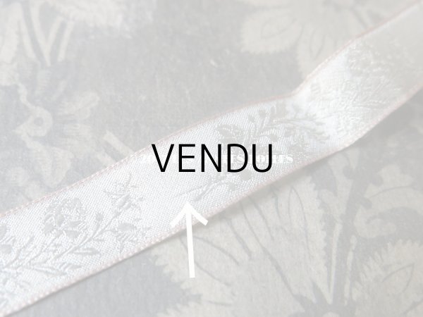 画像6: 1900年代 アンティーク シルク製 リボン  パールグリーンの花模様 ピンクの縁取り  4.25m (6)