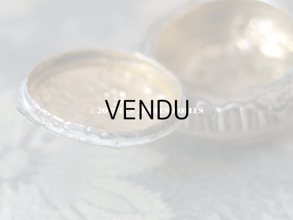 画像8: アンティーク エーデルワイスのパウダーケース  (8)