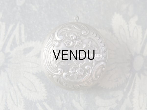 画像4: アンティーク エーデルワイスのパウダーケース  (4)