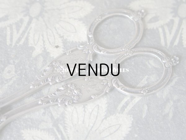 画像7: 19世紀末 アンティーク シルバー製 グレープシザー 薔薇＆モノグラム (7)