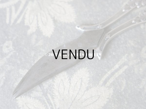 画像10: 19世紀末 アンティーク シルバー製 グレープシザー 薔薇＆モノグラム (10)