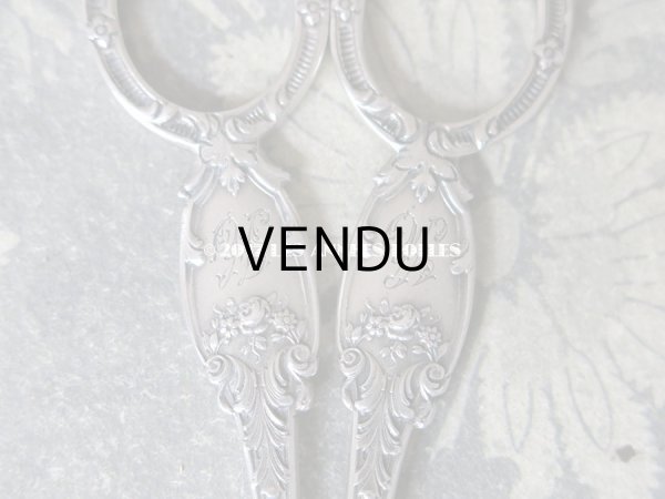 画像8: 19世紀末 アンティーク シルバー製 グレープシザー 薔薇＆モノグラム (8)