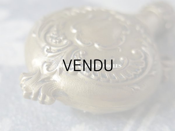 画像5: 19世紀末 アンティーク  携帯用 気付け薬の小瓶  ロカイユ装飾 (5)