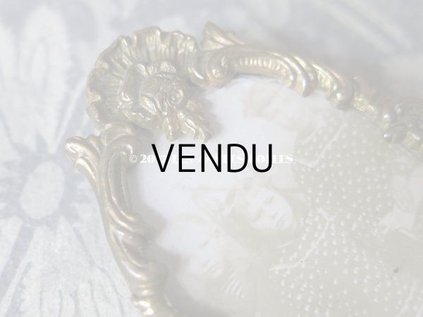 画像3: 19世紀末 アンティーク 薔薇のロカイユ装飾 小さな フォトフレーム  (3)