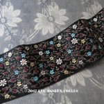 画像: 1900年代 アンティーク シルク製 ジャガード織 リボン 花模様 142cm 黒　