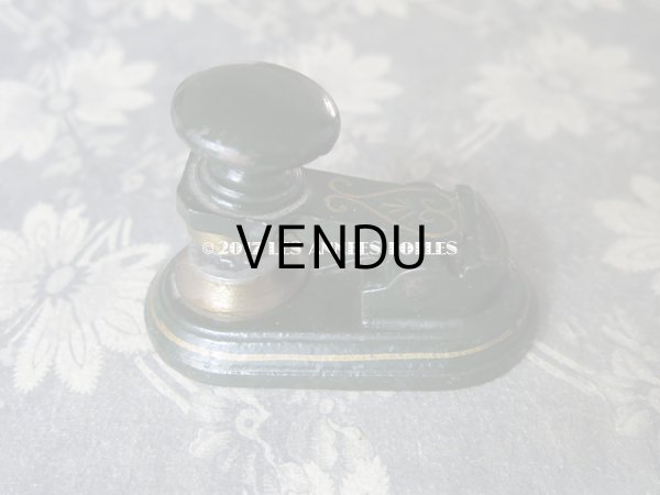 画像4: 19世紀末 アンティーク エンボススタンプ 【 CR 】 (4)