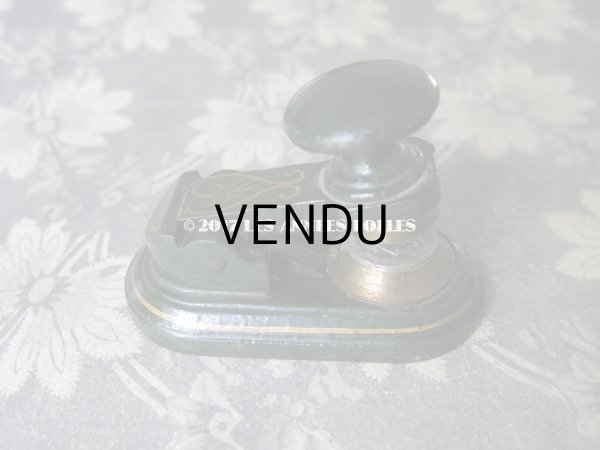 画像3: 19世紀末 アンティーク エンボススタンプ 【 CR 】 (3)